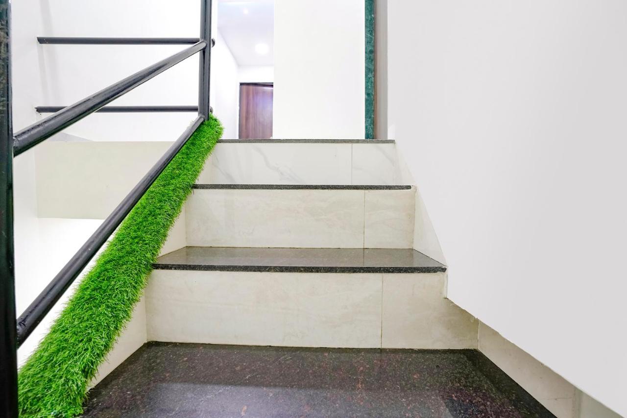 Fabexpress Bhau Residency - Nr Mumbai International Airport Hotel Buitenkant foto